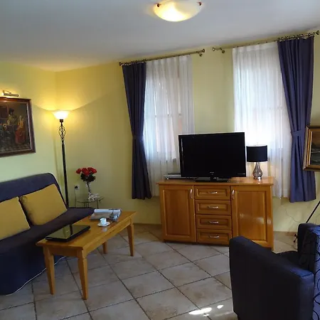 Guest house Afrodita 3*
